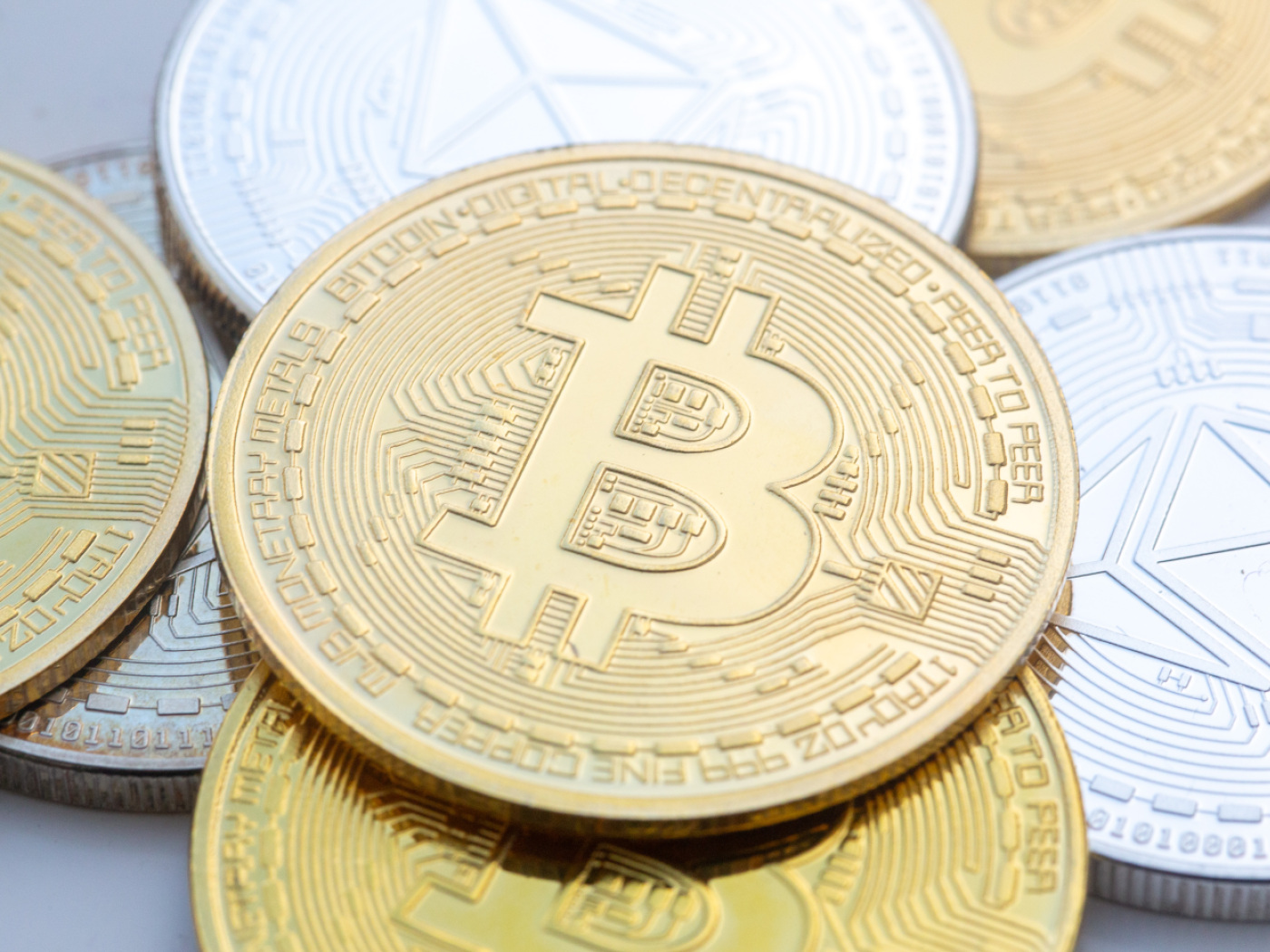 أحدث أخبار البيتكوين وتأثيراتها على المستثمرين