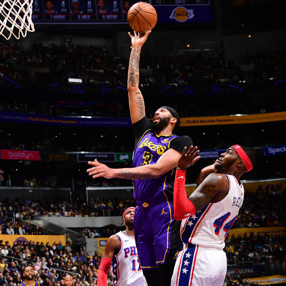 مباراة لوس أنجلوس ليكرز ضد فيلادلفيا 76ers: التنافس والتوقعات