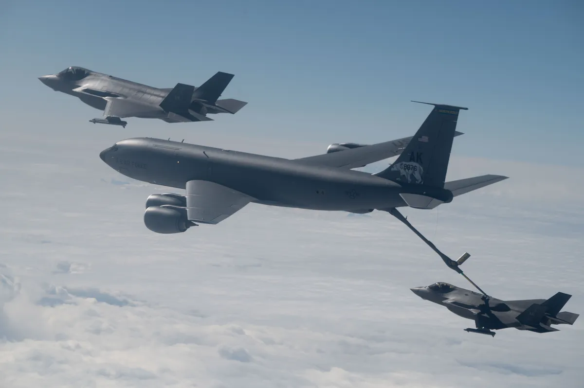 kc-135 — SA news