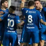 في الجول: الهلال يشتعل صراع الصدارة مع النصر بعد فوزه الثمين على الخليج